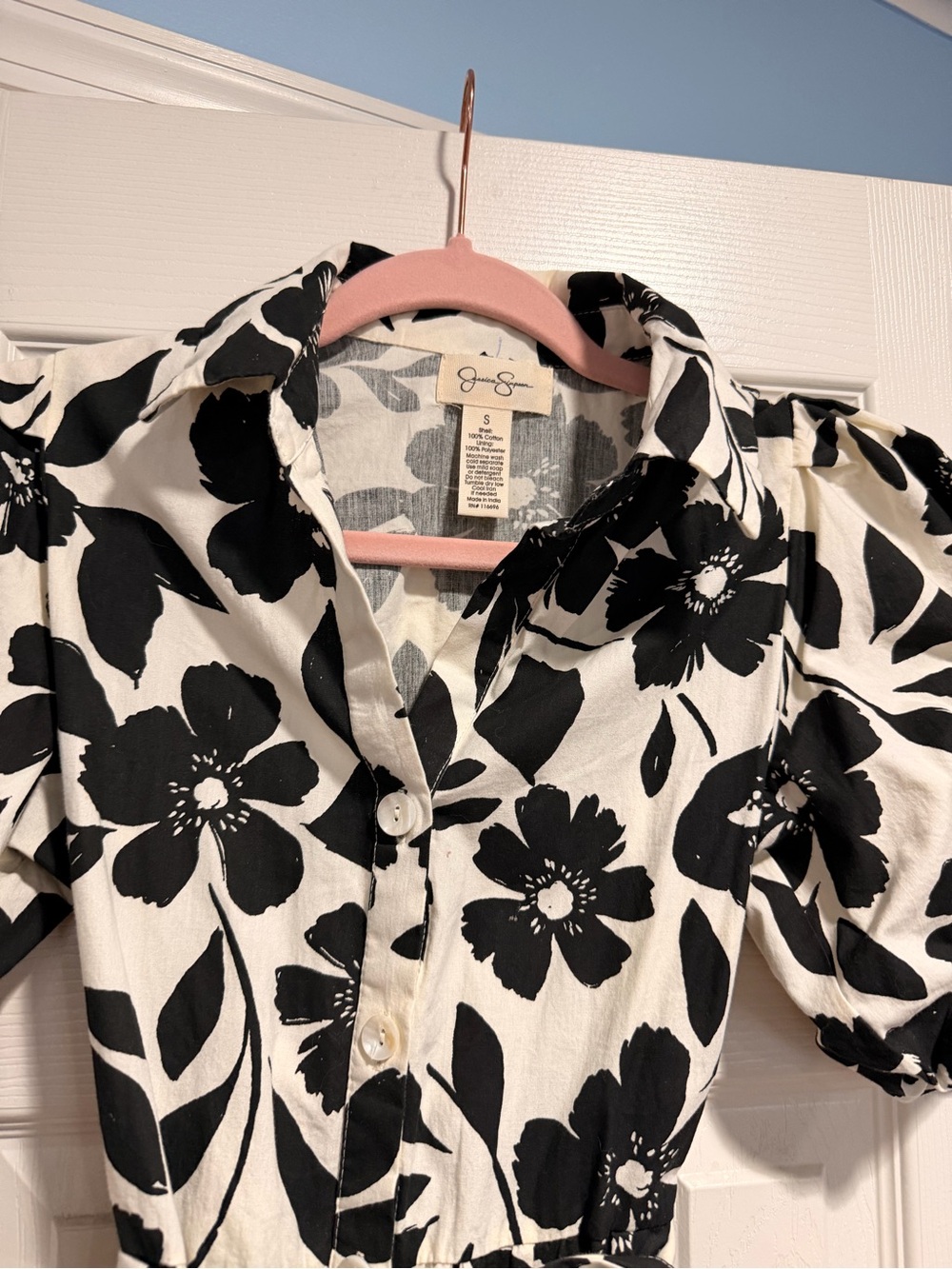 Jessica Simpson Black & White Floral Puff-Sleeve Mini Dress - Picture 3 of 7